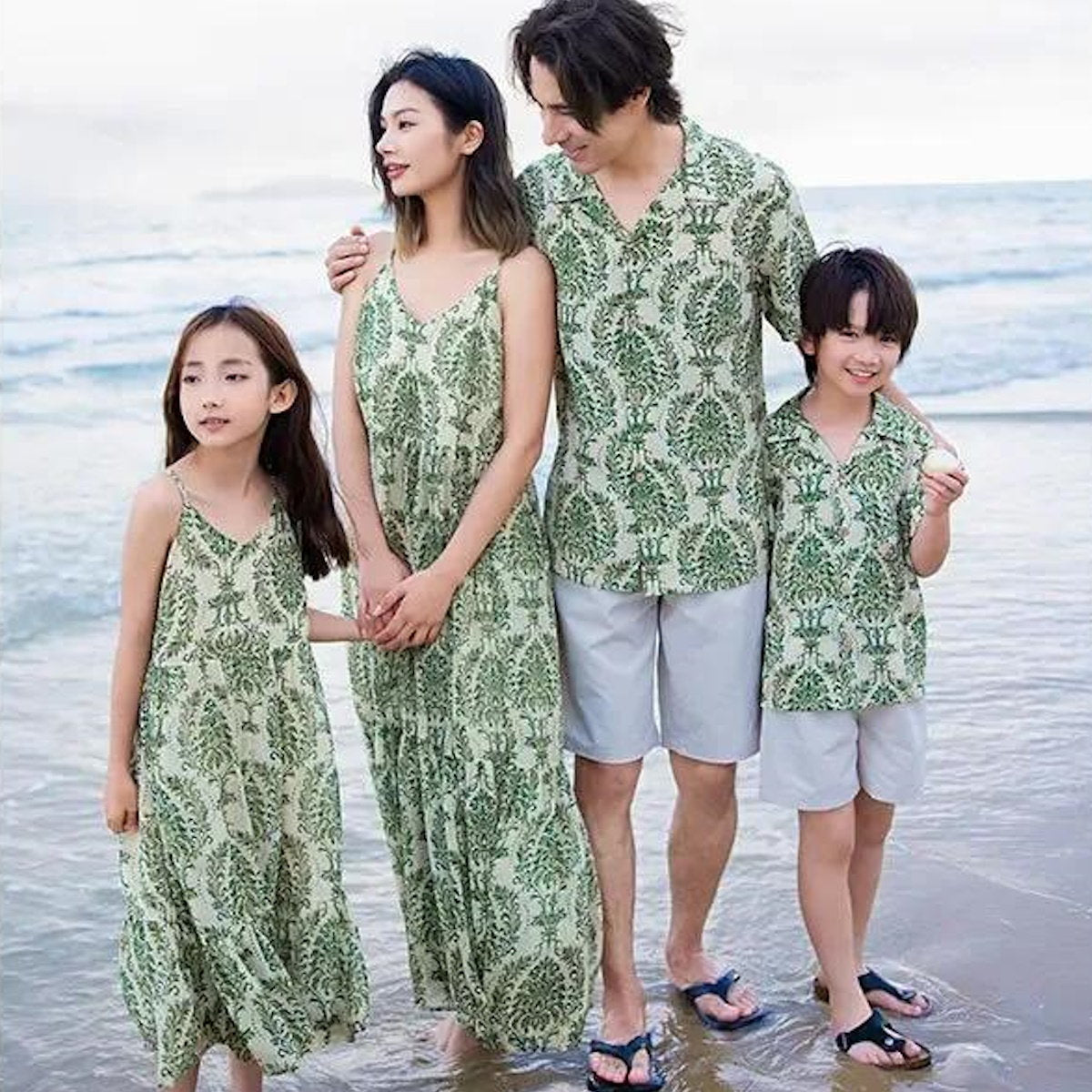 Family Matching Outfits Palm Leaves Tropical Maxi Dress and Shirts Set - ChildAngle
