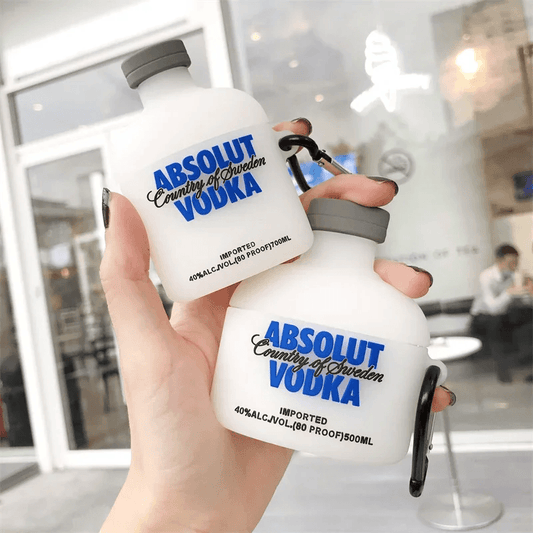Funda para AirPods 5 / AirPods Pro 3 con diseño de botella de vodka y Corona