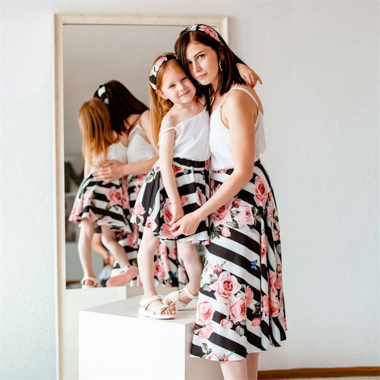 Family Matching Dress Palm Leaf Print Dress for Mommy and Me - ChildAngle