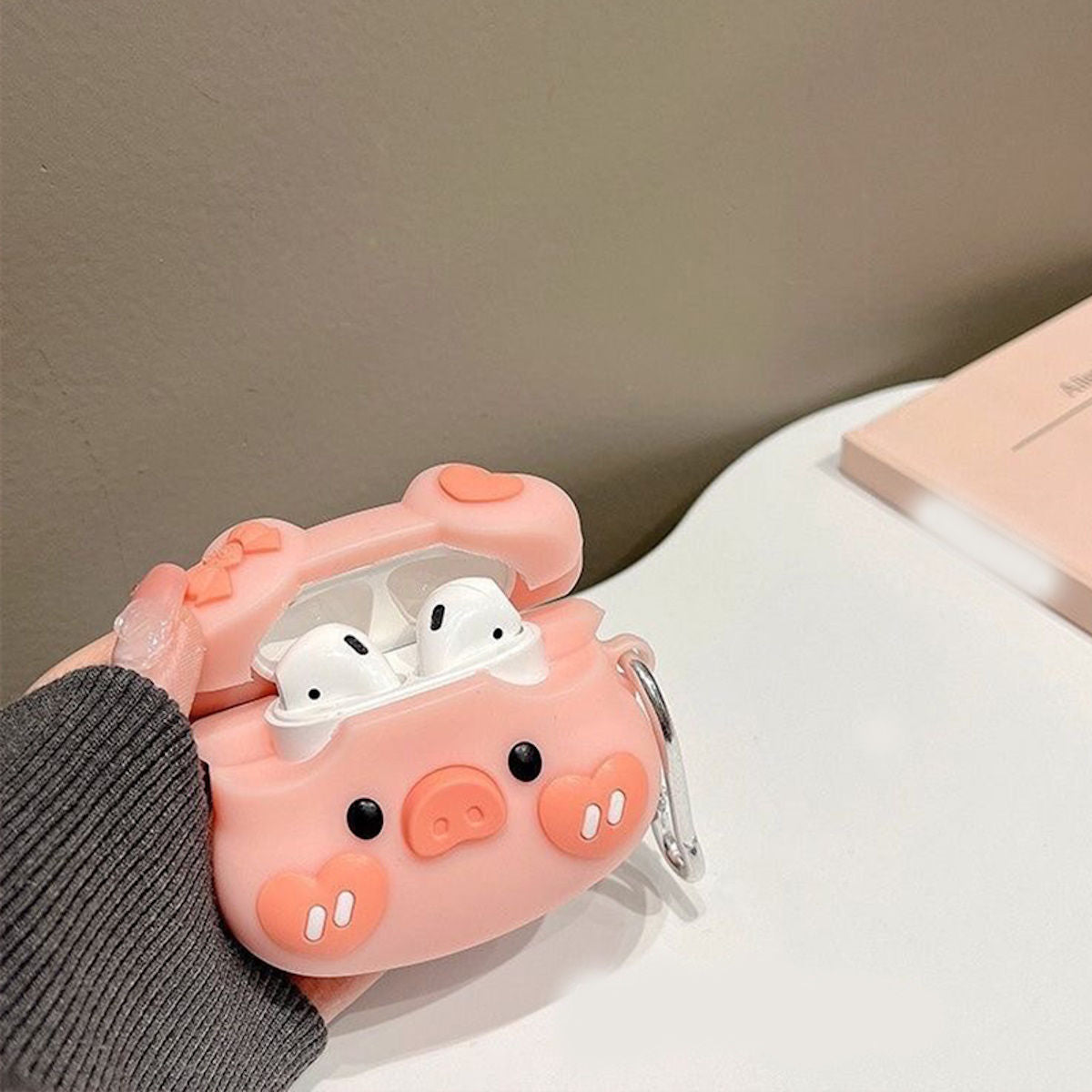 AirPods Pro 3 Pig Cartoon AirPods Case