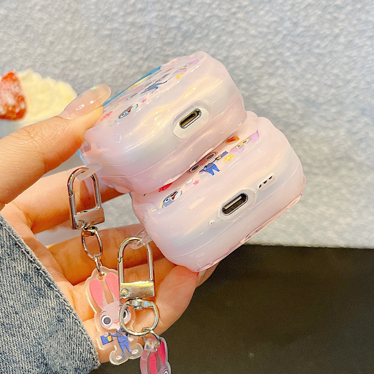 Transparent airpod case with Zootopia Judy Hopps Nick Priscilla - ChildAngle Zootopia AirPods Case