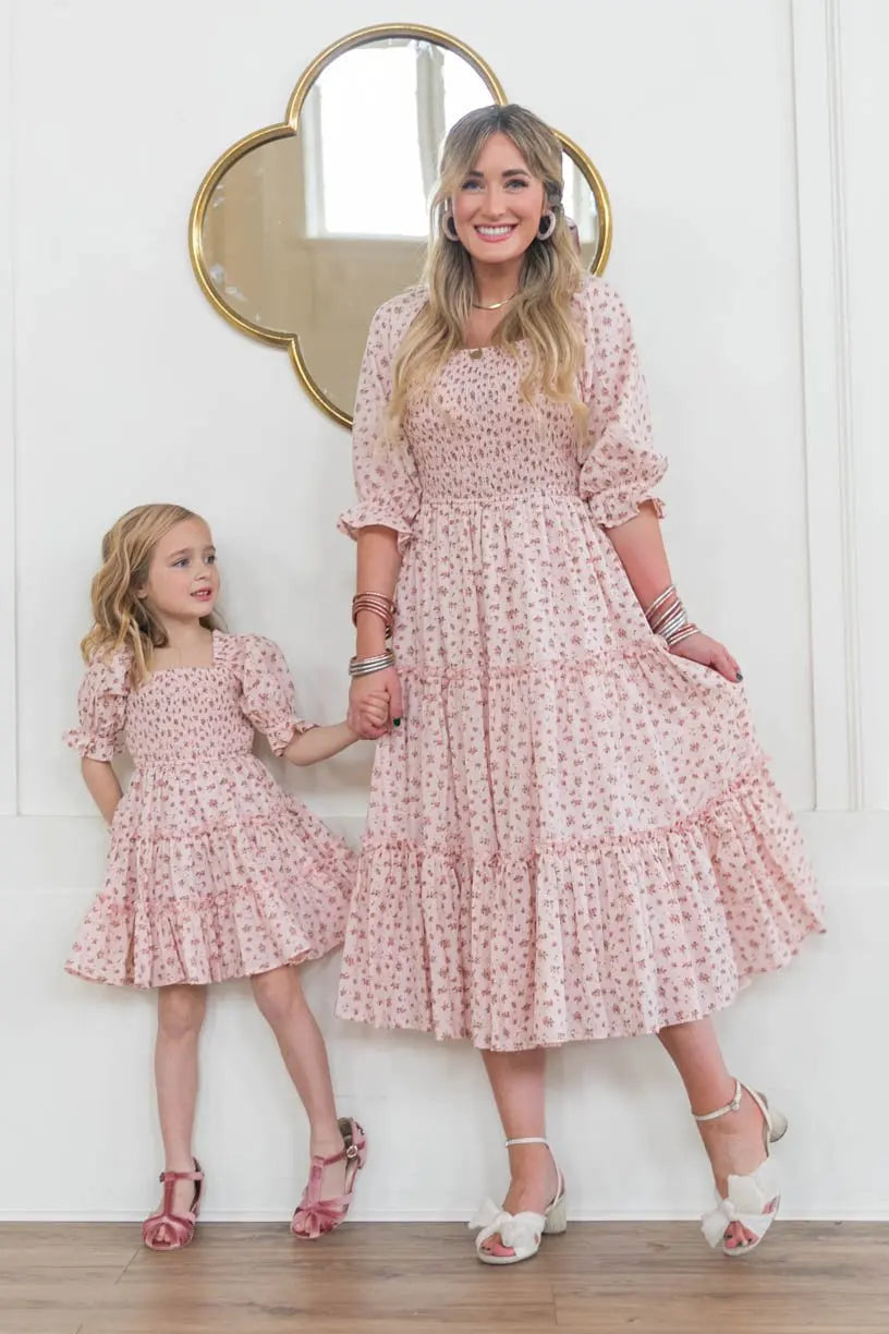 Family Matching Dress Square Neck Collar Bell Sleeve Floral Party Dress for Mother Daughter