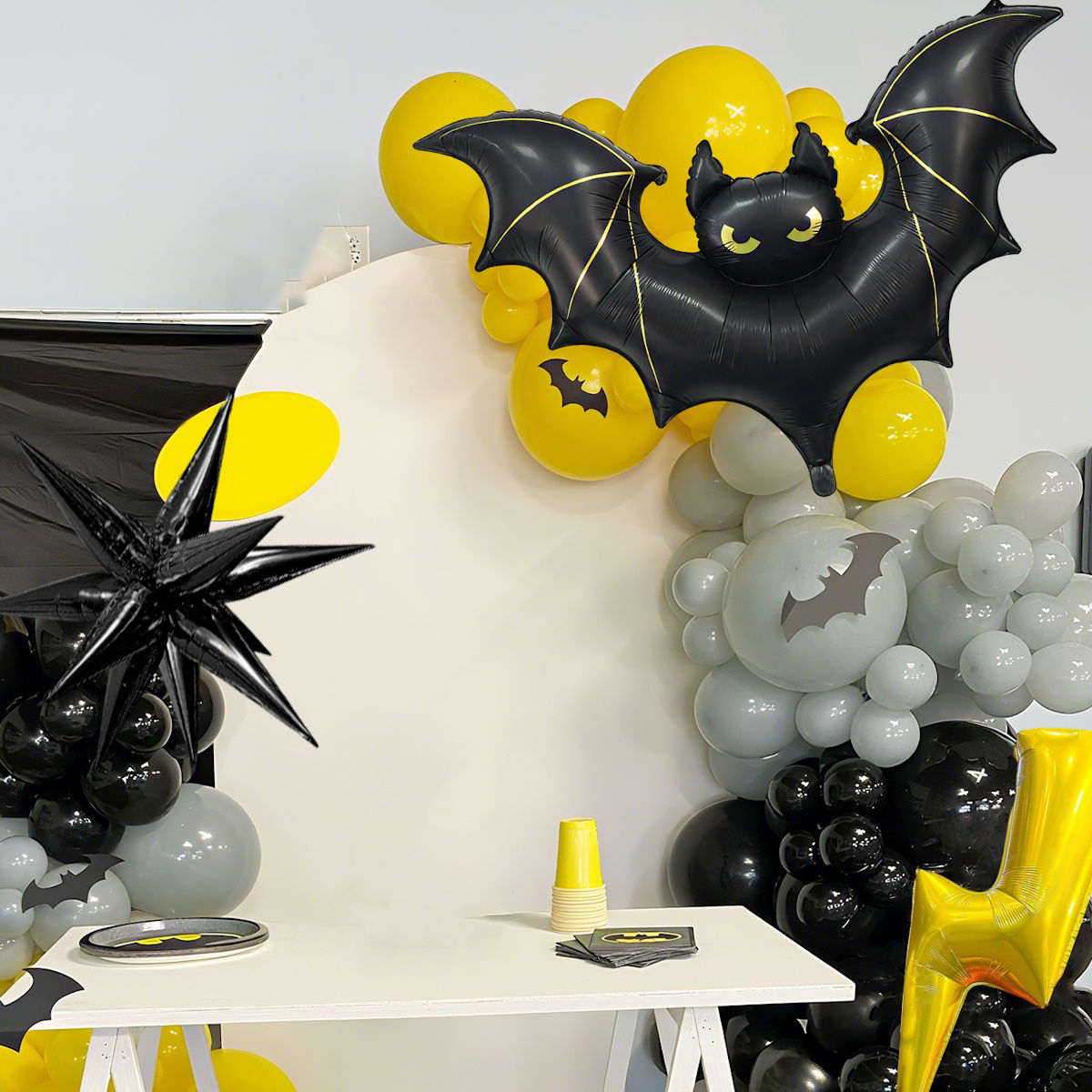 79PCS 60'' Batman Giant Balloon Halloween Bat Balloon Flash Garland Arch Kit - ChildAngle