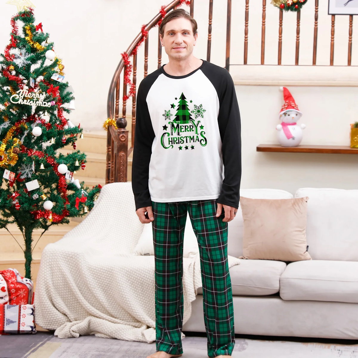 Green Christmas Family Matching Pajama Set Xmas Tree Print PJS for Family Christmas Mommy and Me - ChildAngle