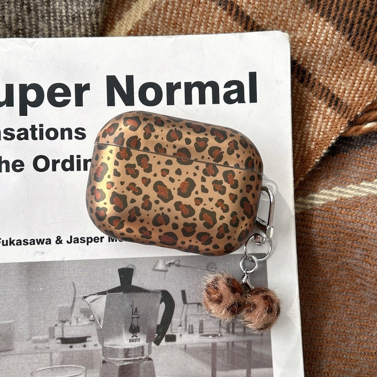 Leopard print AirPods cases - ChildAngle