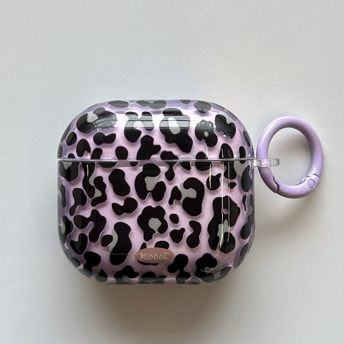 Leopard print AirPods cases - ChildAngle