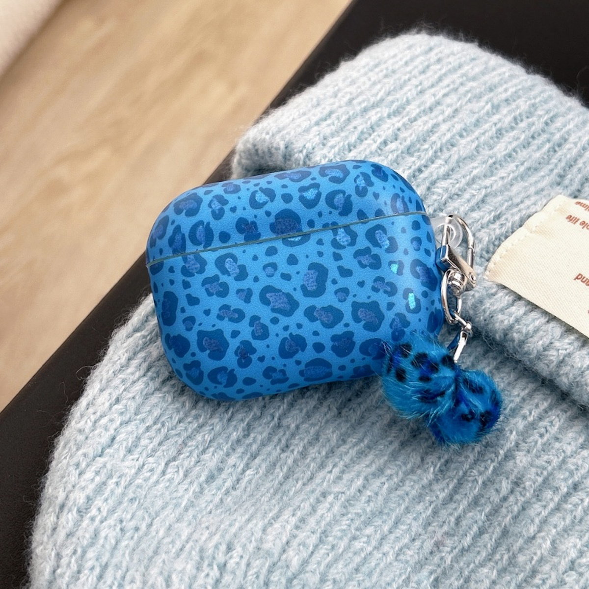 Leopard print AirPods cases - ChildAngle