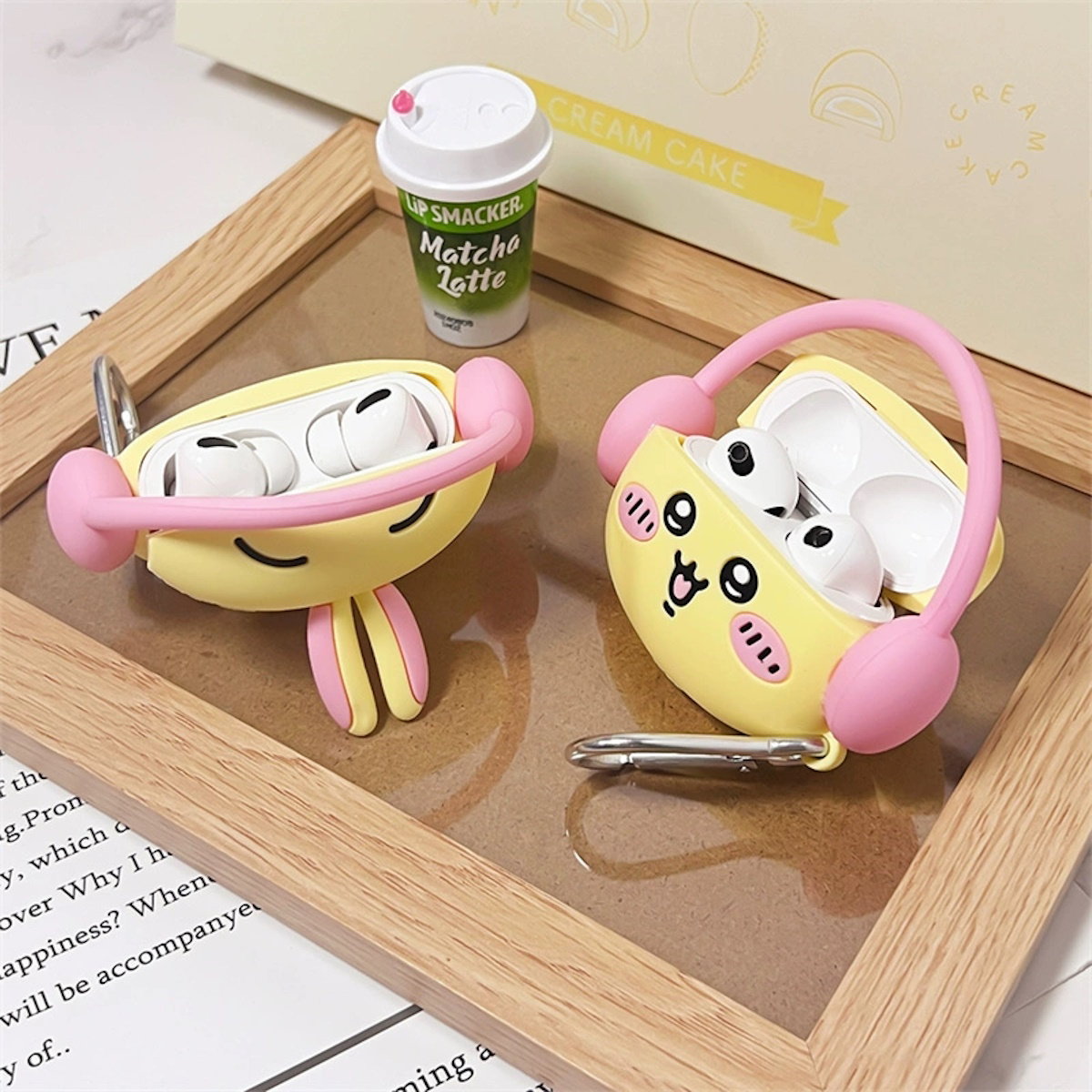 Chiikawa airpod case with pink headphones - ChildAngle Chiikawa AirPods Case