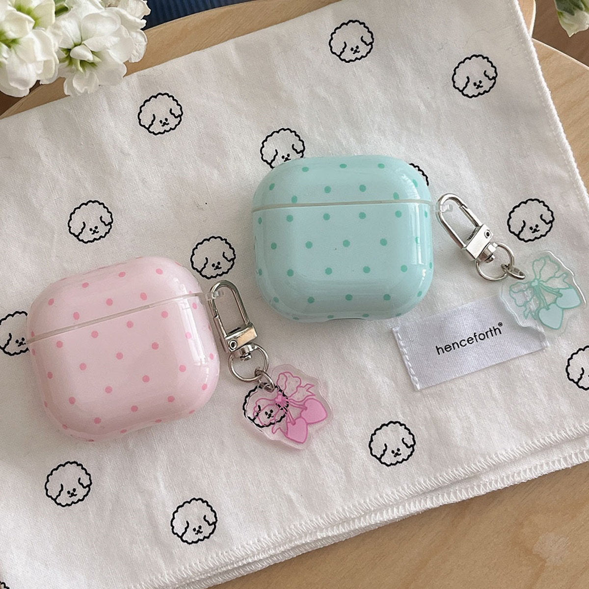 Polka dot AirPods cases - ChildAngle