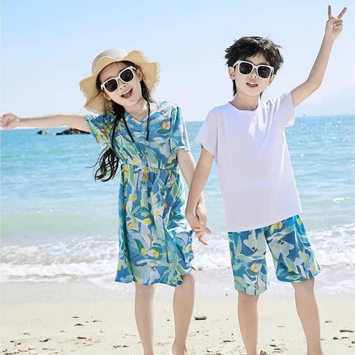 Family Matching Dress Summer Vacation Floral Beach Wear Dress and Shirt Set