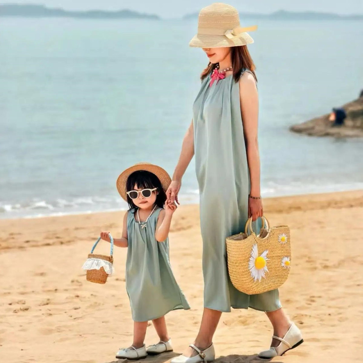 Family Matching Outfits Green Ruffle Neck Tank Top Maxi Dresses and Green Polo Shirts and Shorts - ChildAngle