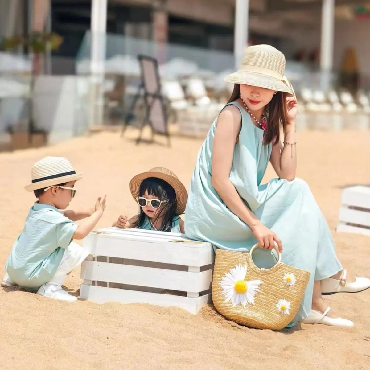 Family Matching Outfits Green Ruffle Neck Tank Top Maxi Dresses and Green Polo Shirts and Shorts - ChildAngle