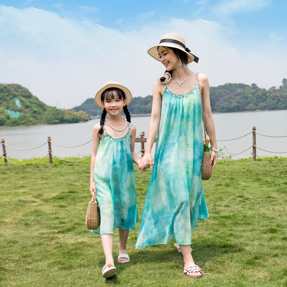 Family Matching Outfits Sequin Tie Dye Sleeveless Strap Dresses and Palm Print Short-sleeve T-shirts Sets - ChildAngle