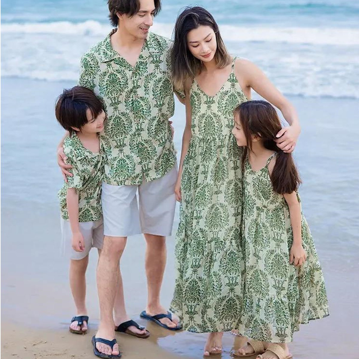 Family Matching Outfits Palm Leaves Tropical Maxi Dress and Shirts Set - ChildAngle