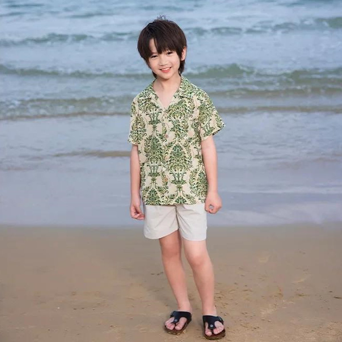 Family Matching Outfits Palm Leaves Tropical Maxi Dress and Shirts Set - ChildAngle