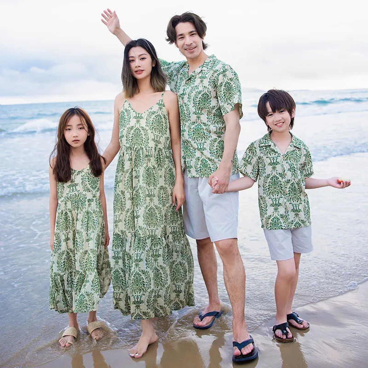 Family Matching Outfits Palm Leaves Tropical Maxi Dress and Shirts Set - ChildAngle
