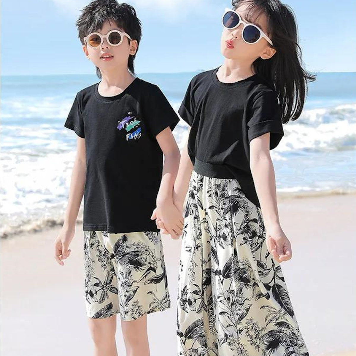 Matching Family Outfits Palm Leaves Outfits Dress and T-Shirts Set - ChildAngle