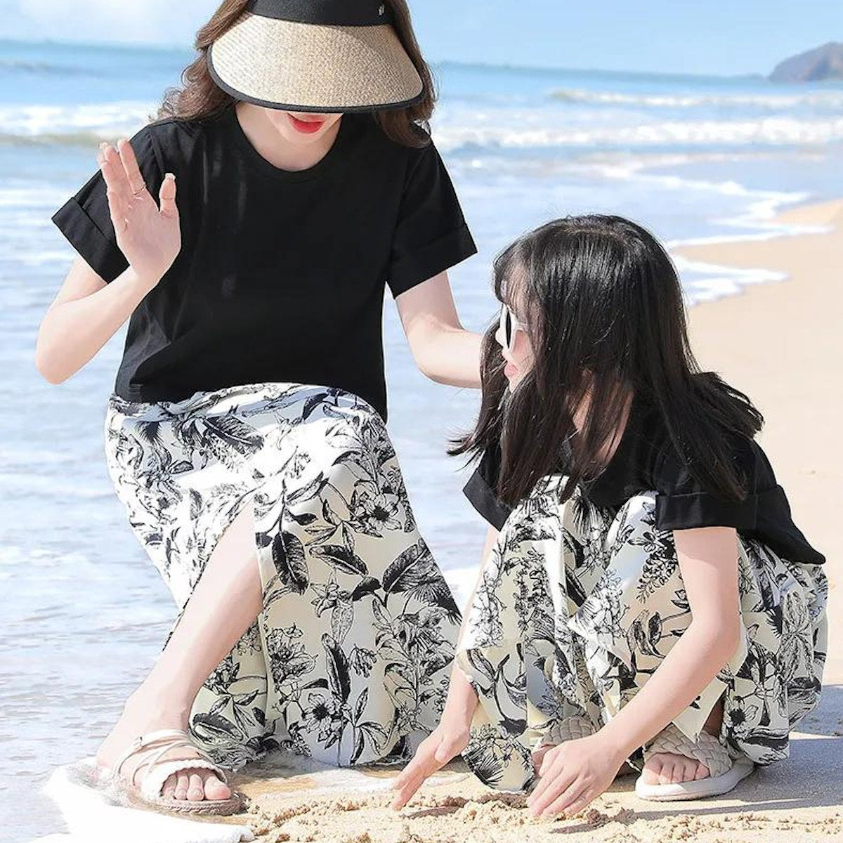 Matching Family Outfits Palm Leaves Outfits Dress and T-Shirts Set - ChildAngle