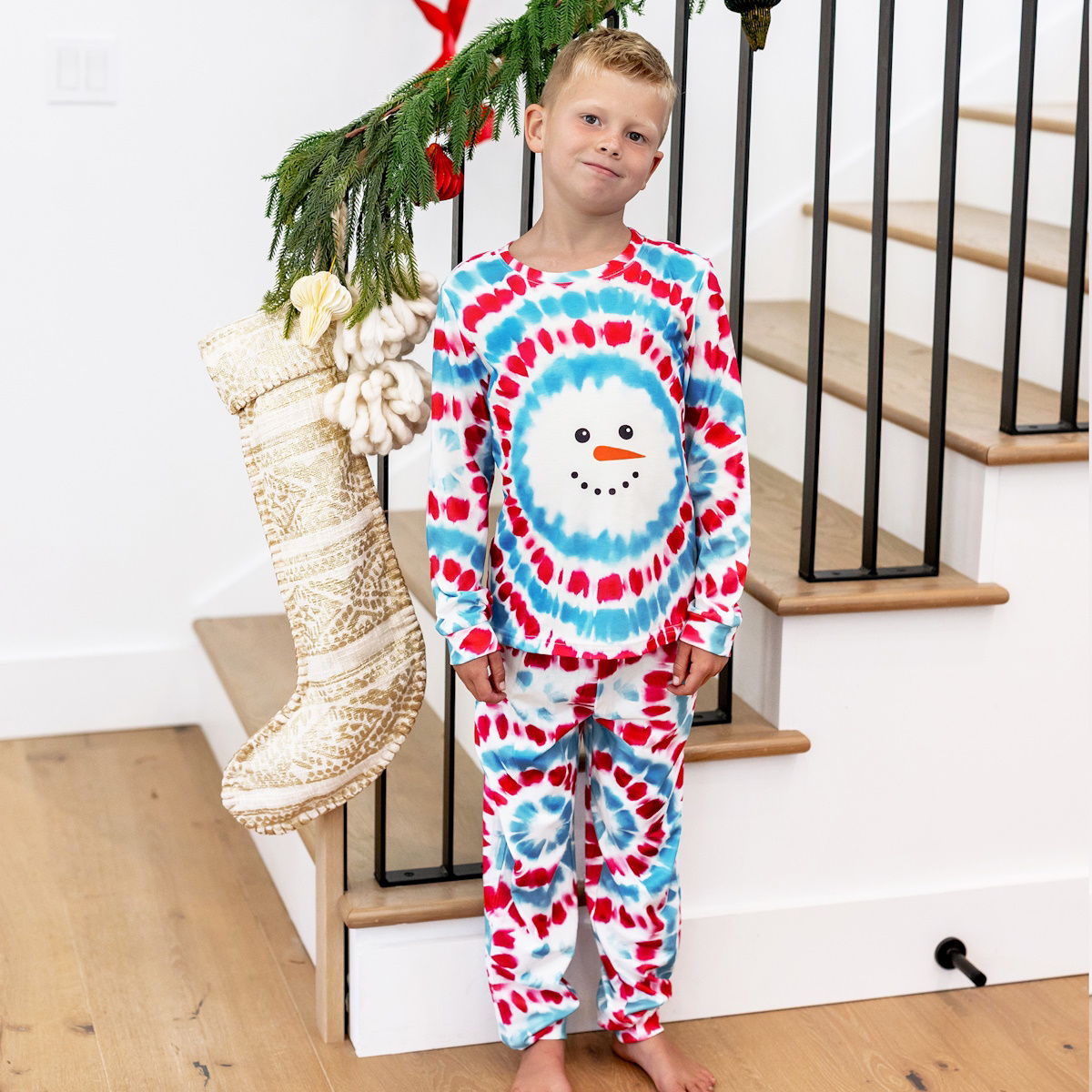 Red and Blue Tie Dye Snowman Family Matching Pajamas Christmas Sleepwear - ChildAngle