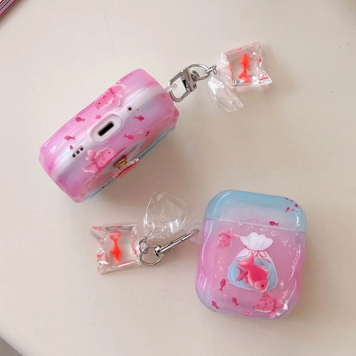 AirPods Pro 3 Fish AirPods Case Gold Fish AirPods Case - ChildAngle