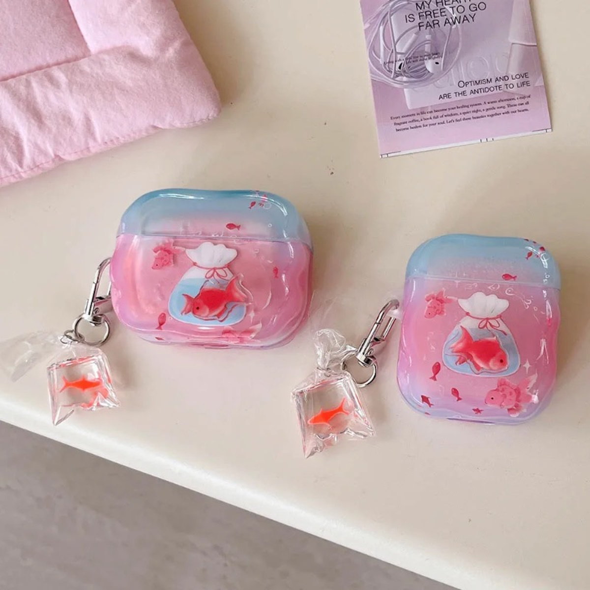 AirPods Pro 3 Fish AirPods Case Gold Fish AirPods Case - ChildAngle