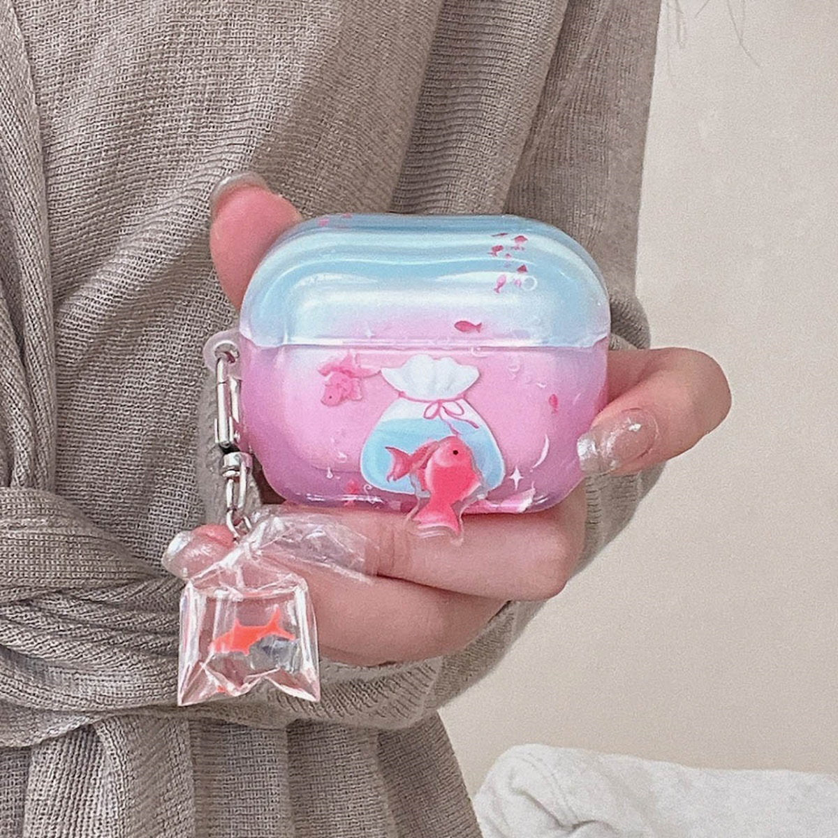 AirPods Pro 3 Fish AirPods Case Gold Fish AirPods Case - ChildAngle