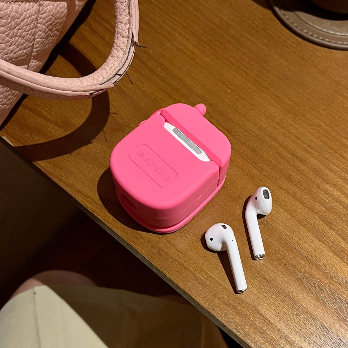 AirPods Pro 3 AirPod 4 Hello Kitty AirPod Case Cartoon Flip Phone Portable Mirror