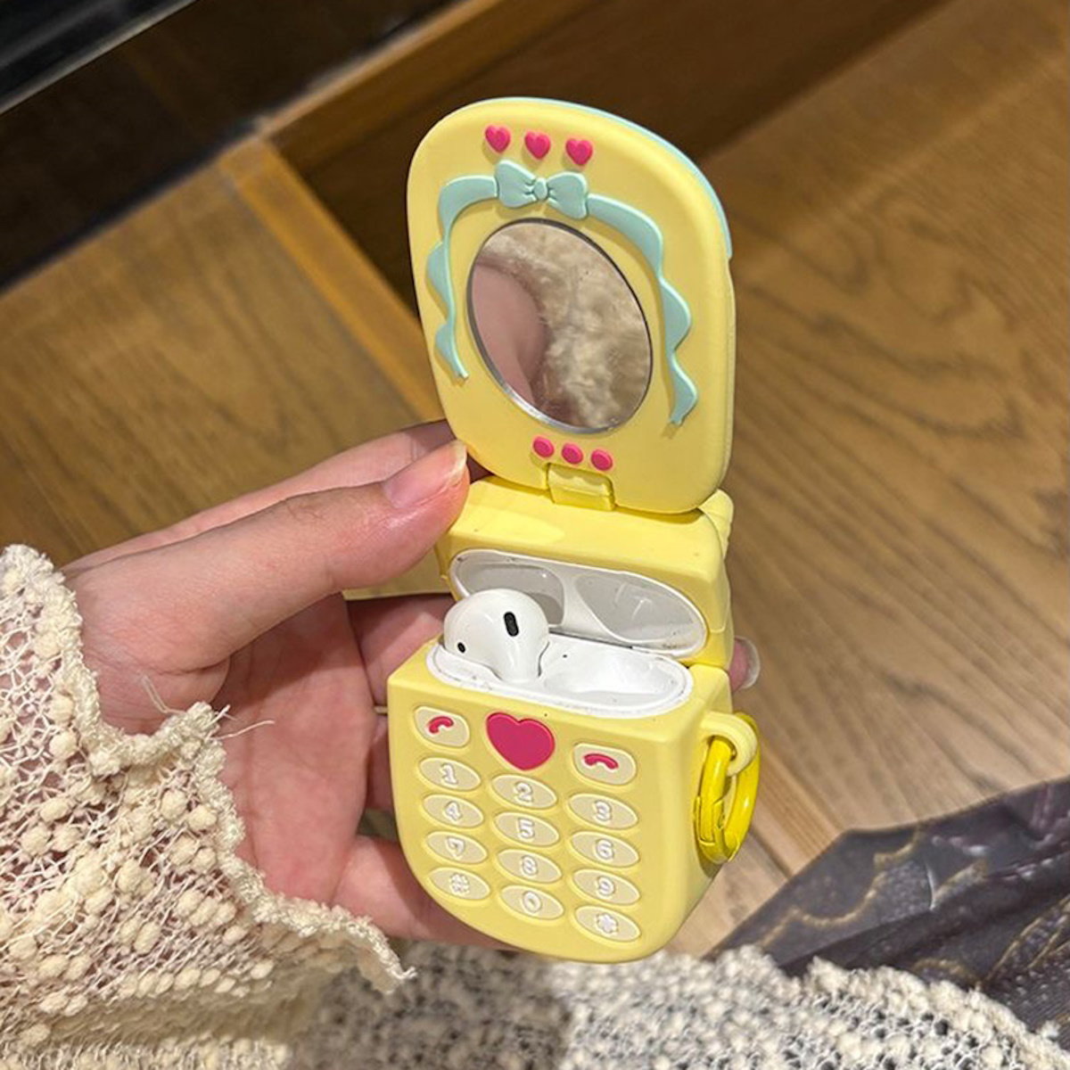 AirPods Pro 3 AirPod 4 Hello Kitty AirPod Case Cartoon Flip Phone Portable Mirror