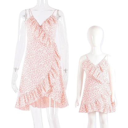 Matching Family Outfits Flower Print Mommy and Me Pink Mother Daughter Dress - ChildAngle