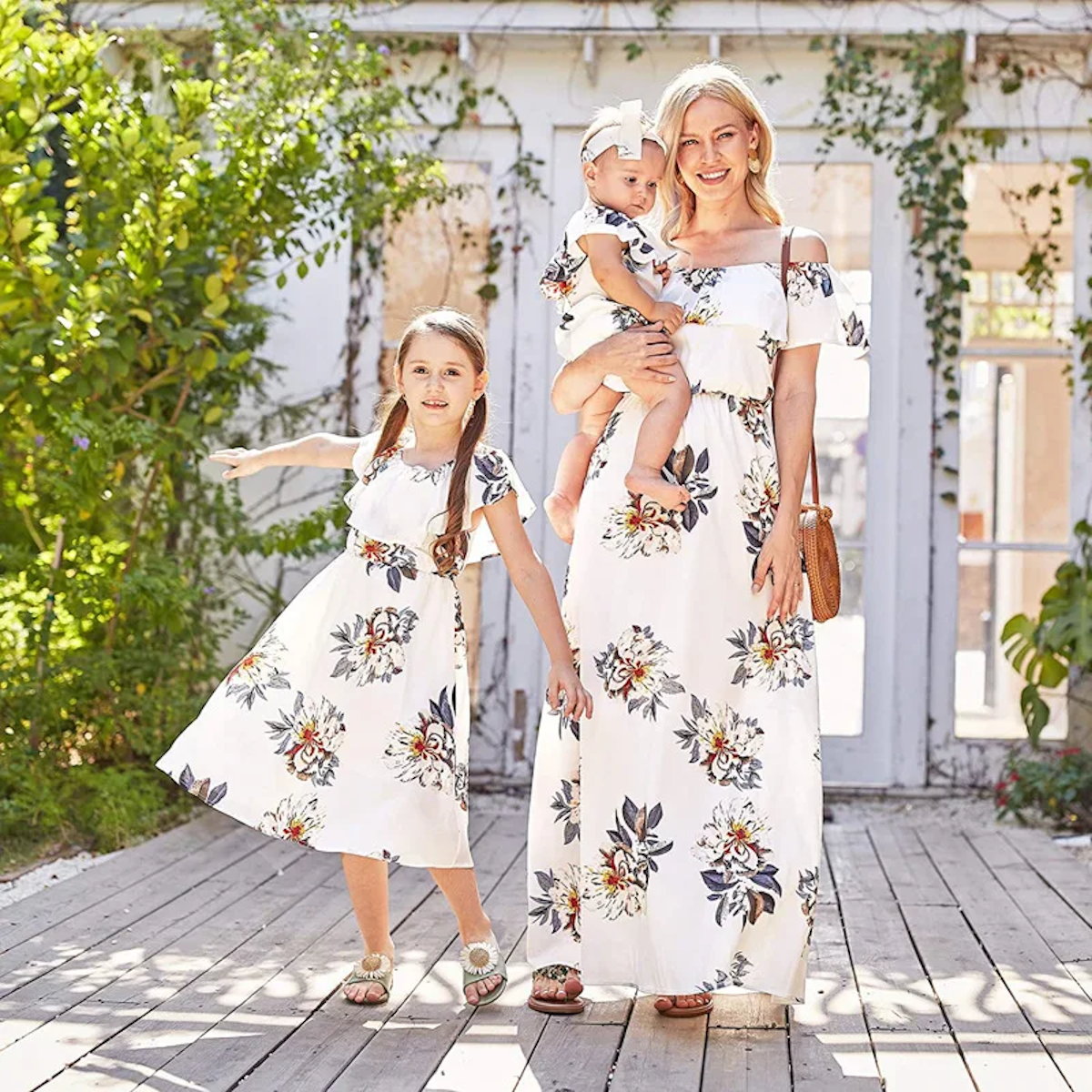 Spring Summer Mother Daughter Matching Dresses White Flower Floral Mommy and Me Outfits - ChildAngle