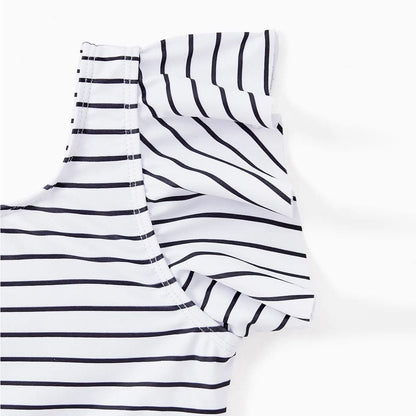 Back Tie Striped Top and Ruched Green Bottom Two Pieces Swimsuits and Drawstring Striped Colorblock Swim Trunks - ChildAngle