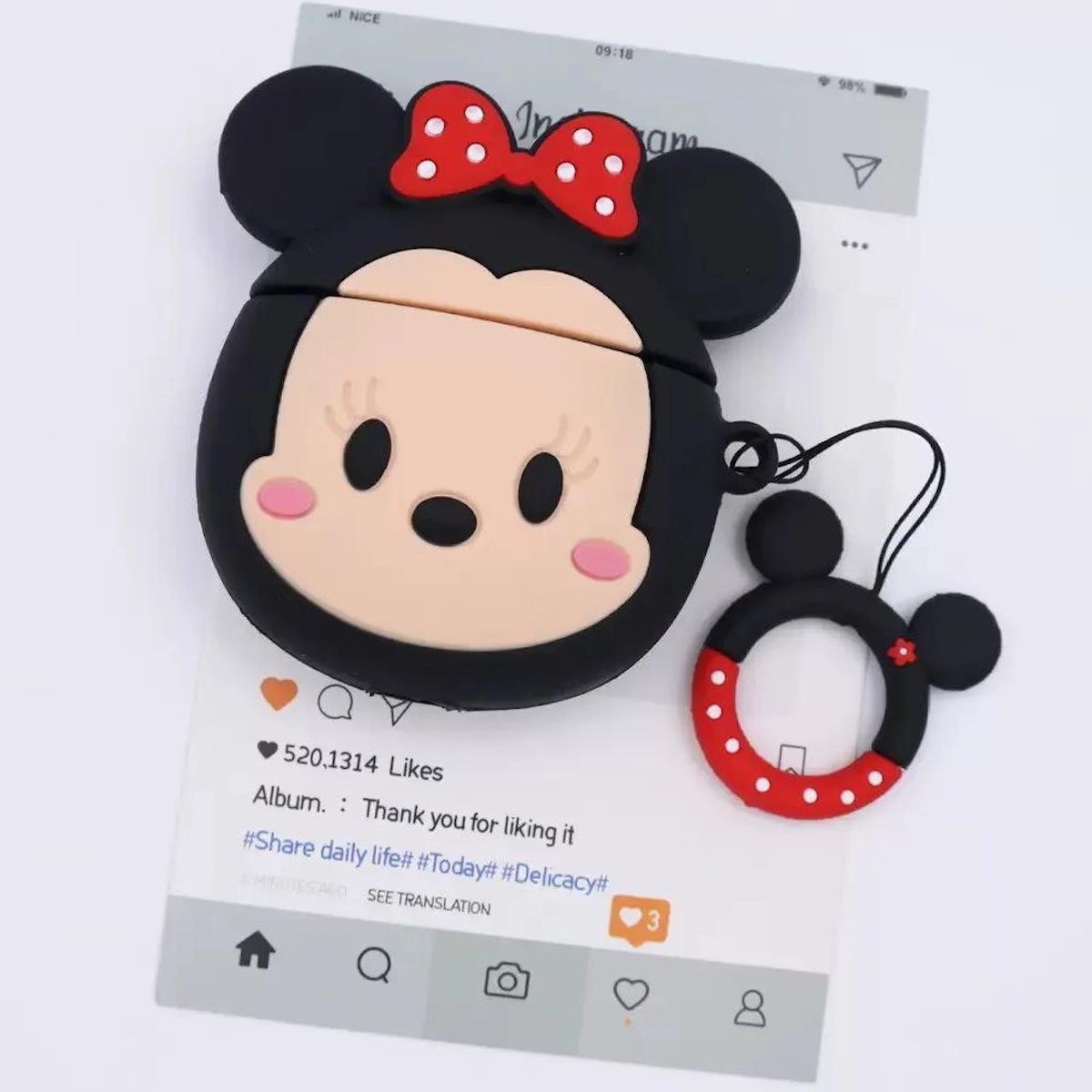 Minnie Mouse-themed AirPods case - ChildAngle