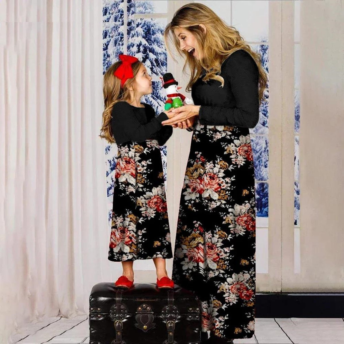 Family Matching Dress Sunflower Black Floral Maxi Dress for Mommy and Me - ChildAngle