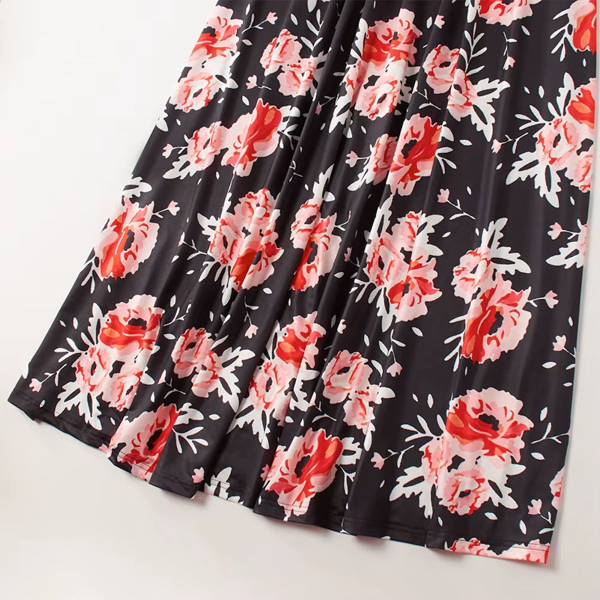 Family Matching Dress Black Floral Maxi Dress for Mommy and Me Matching Outfits - ChildAngle