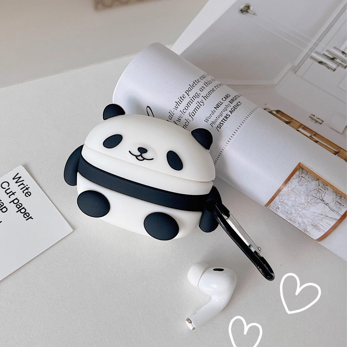 AirPods Pro 3 AirPods 4 Panda AirPods Case - ChildAngle