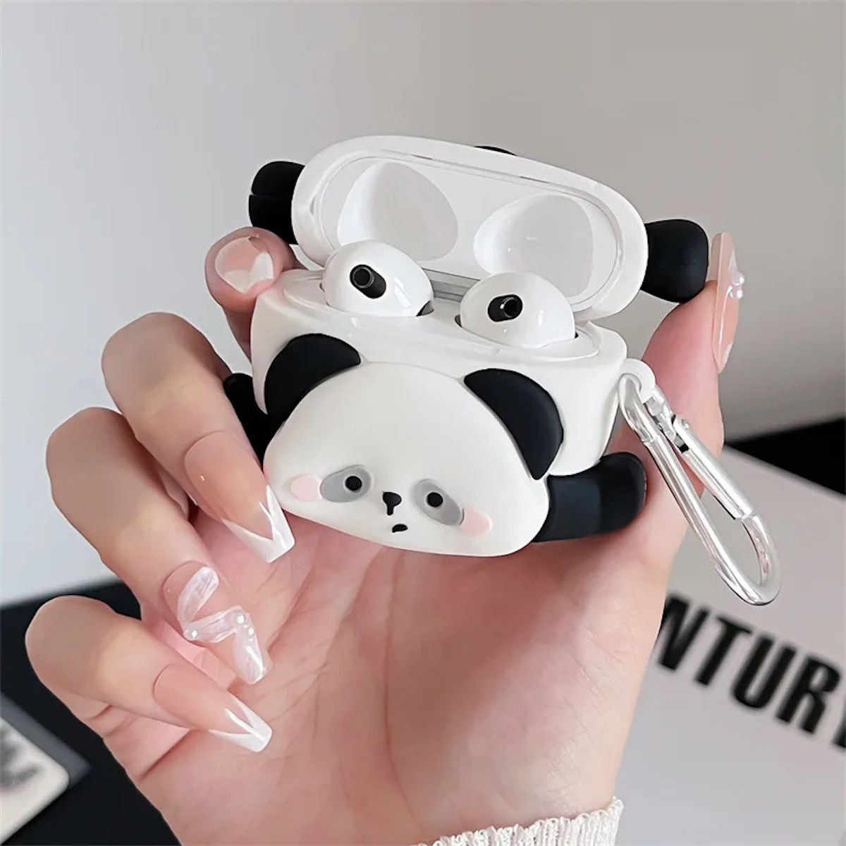 AirPods Pro 3 AirPods 4 Panda AirPods Case - ChildAngle