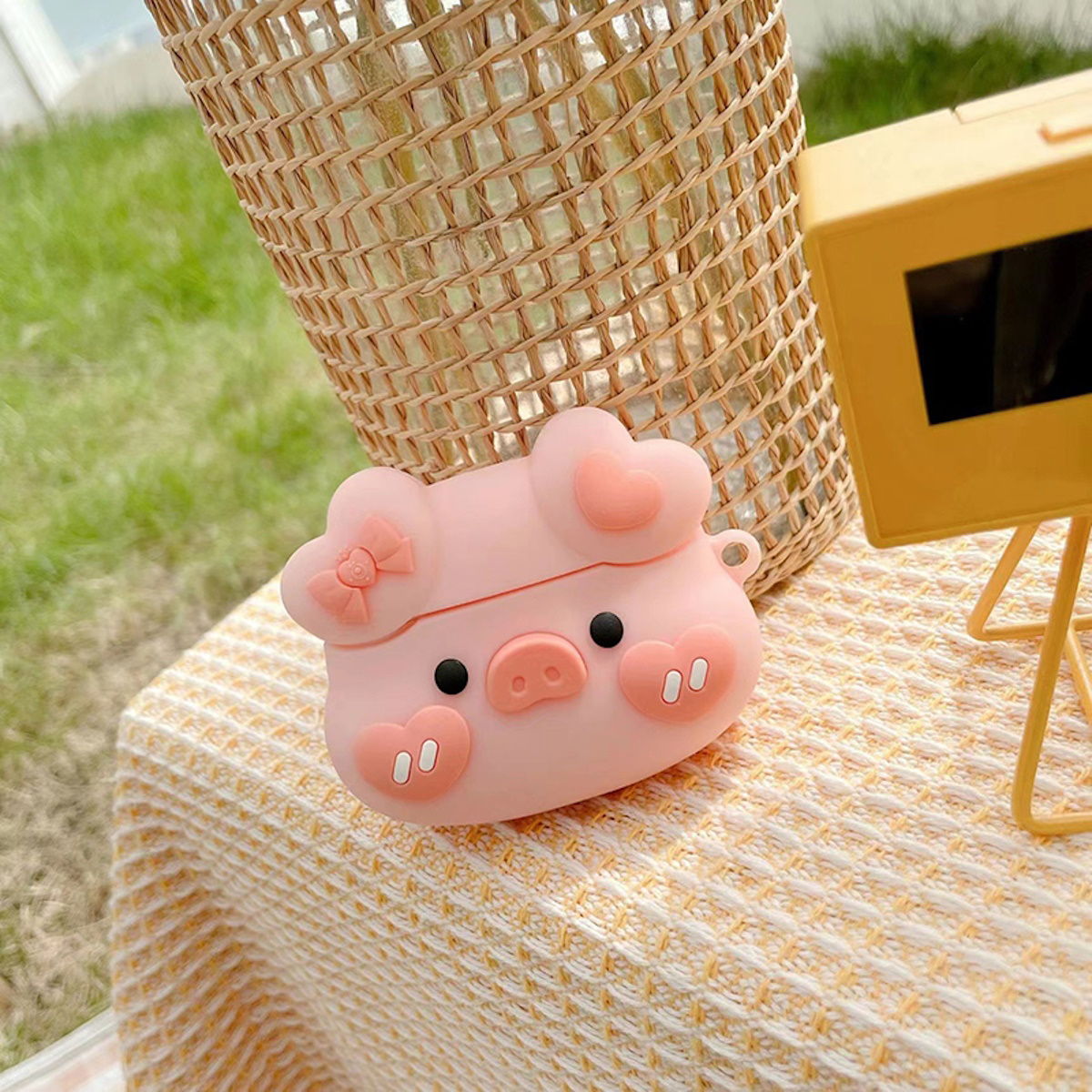 AirPods Pro 3 Pig Cartoon AirPods Case