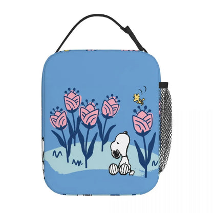 Lovely Print Snoopy Lunch Tote with Side Mesh Pocket - ChildAngle