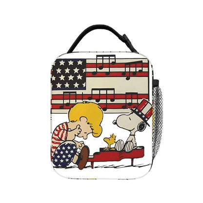The Peanuts Snoopy Lunch Tote with Side Mesh Pocket - ChildAngle