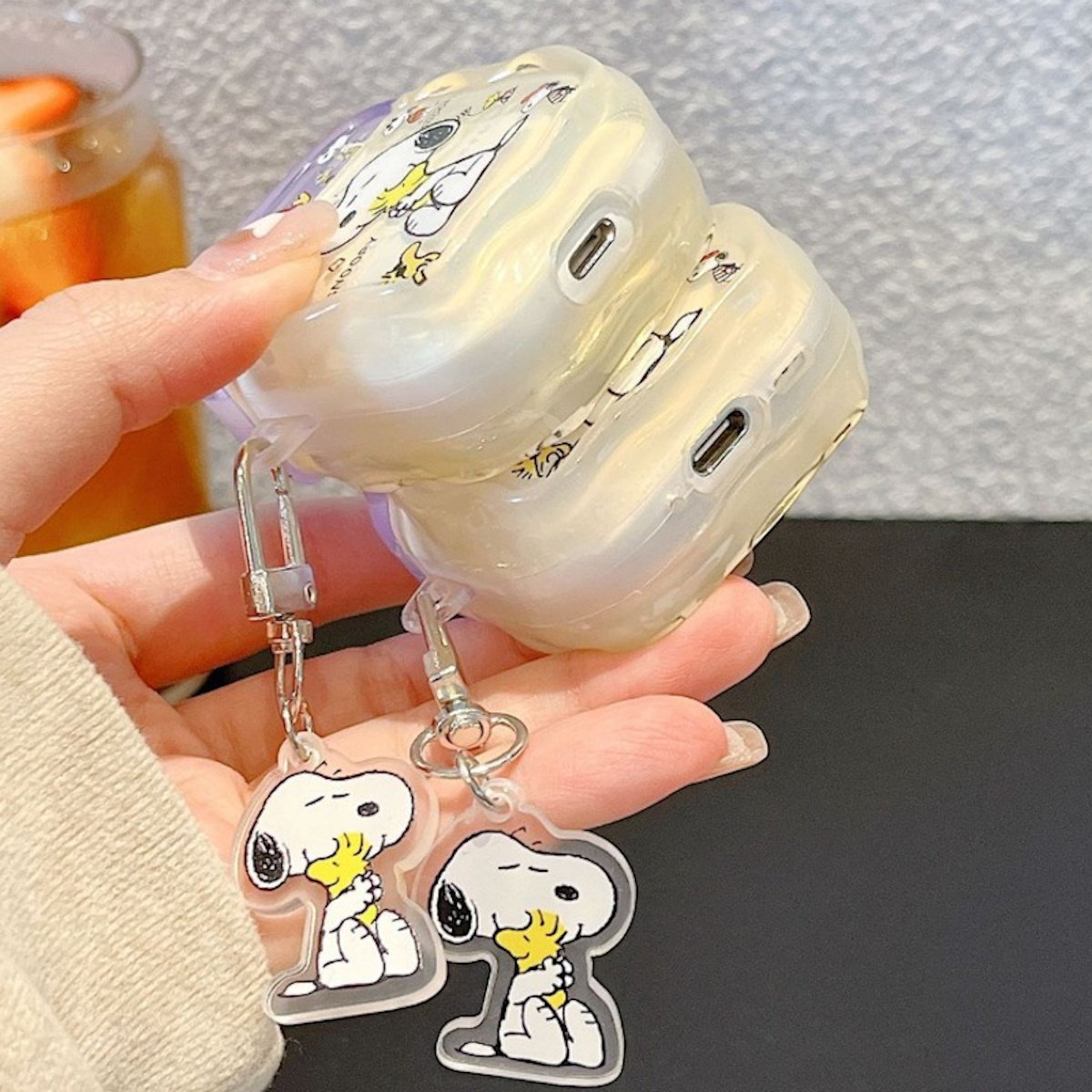 AirPods case with Snoopy design - ChildAngle Snoopy AirPods Case for Teens