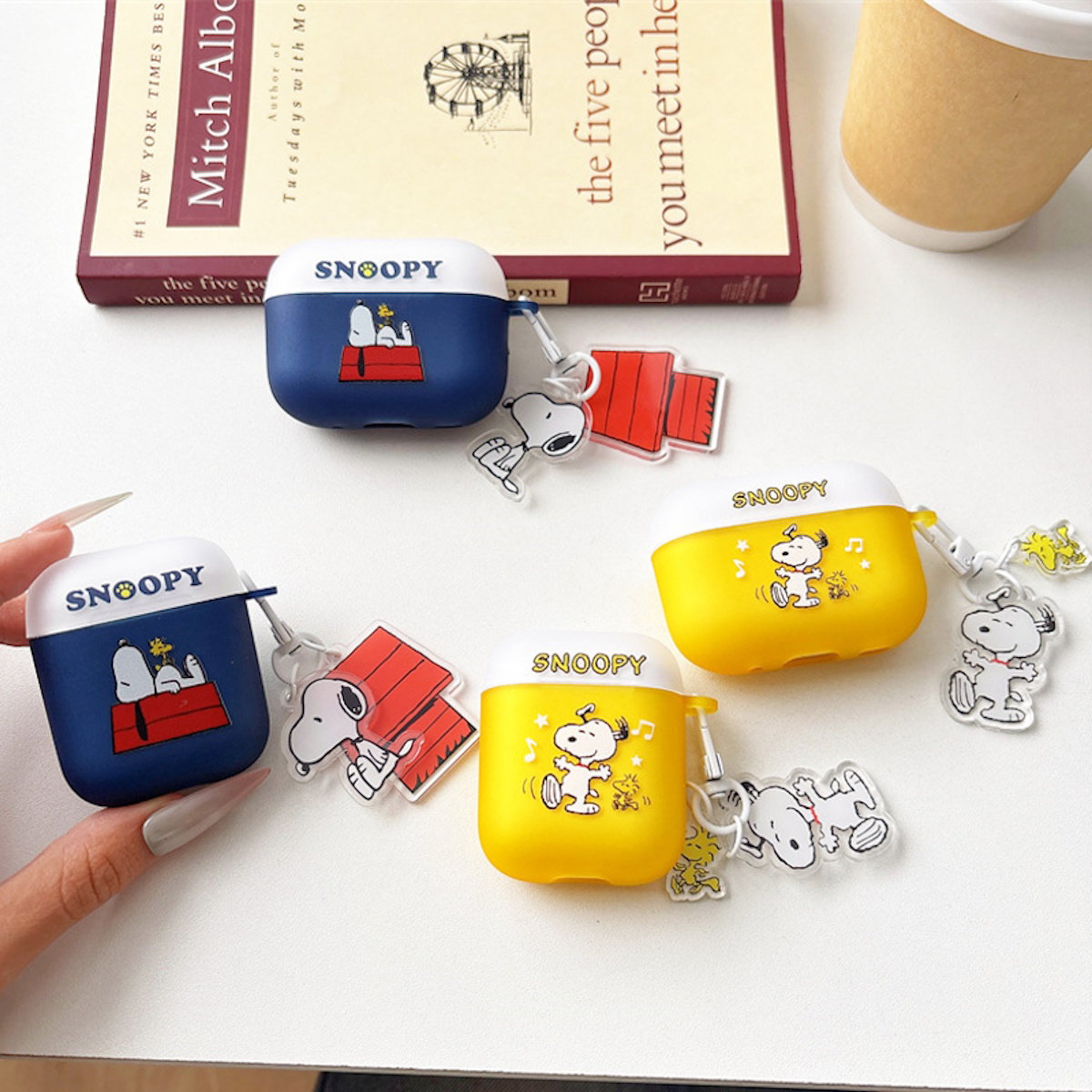 AirPods case with Snoopy design - ChildAngle Snoopy AirPods Case for Teens