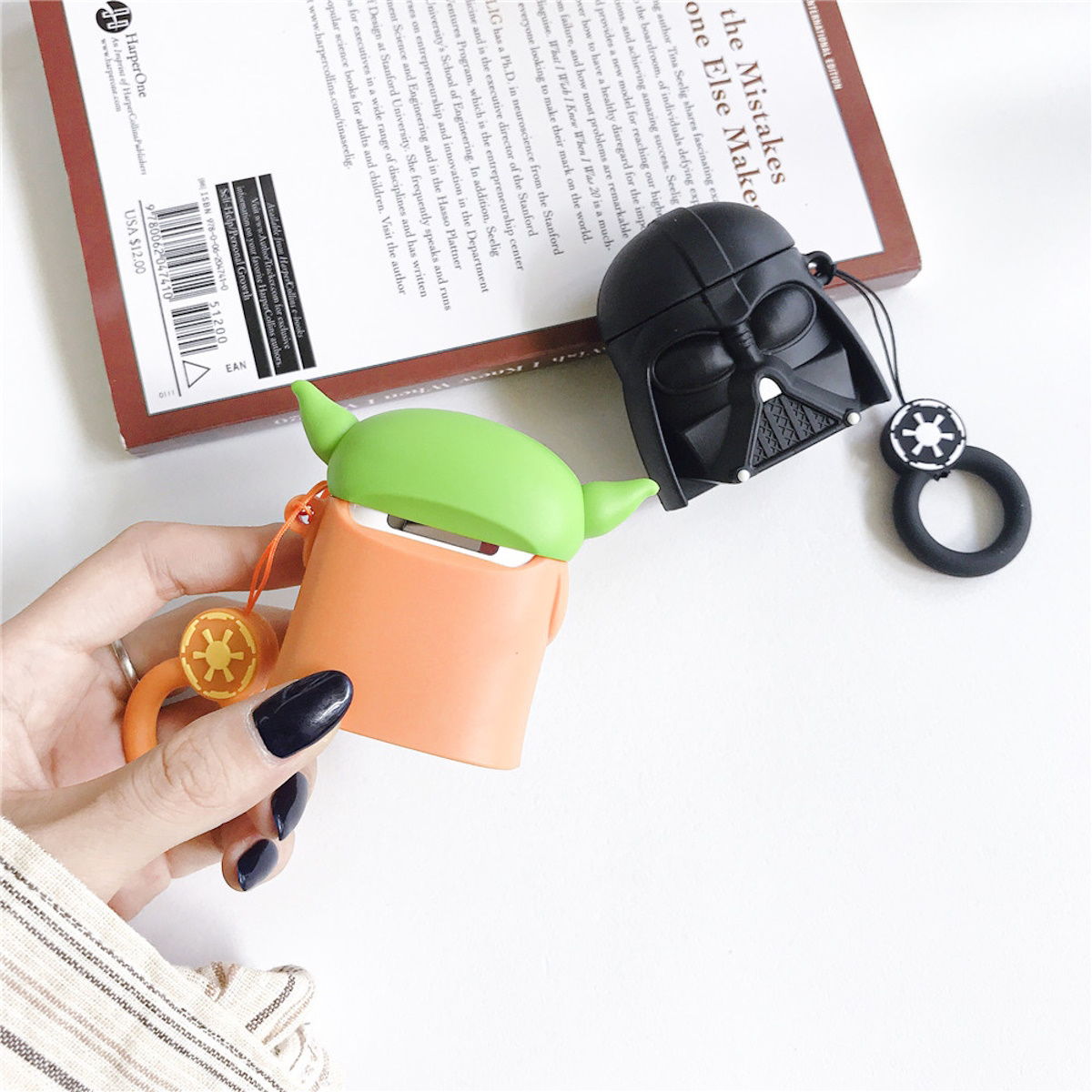 AirPods 4 Star Wars Yoda AirPods Case - ChildAngle