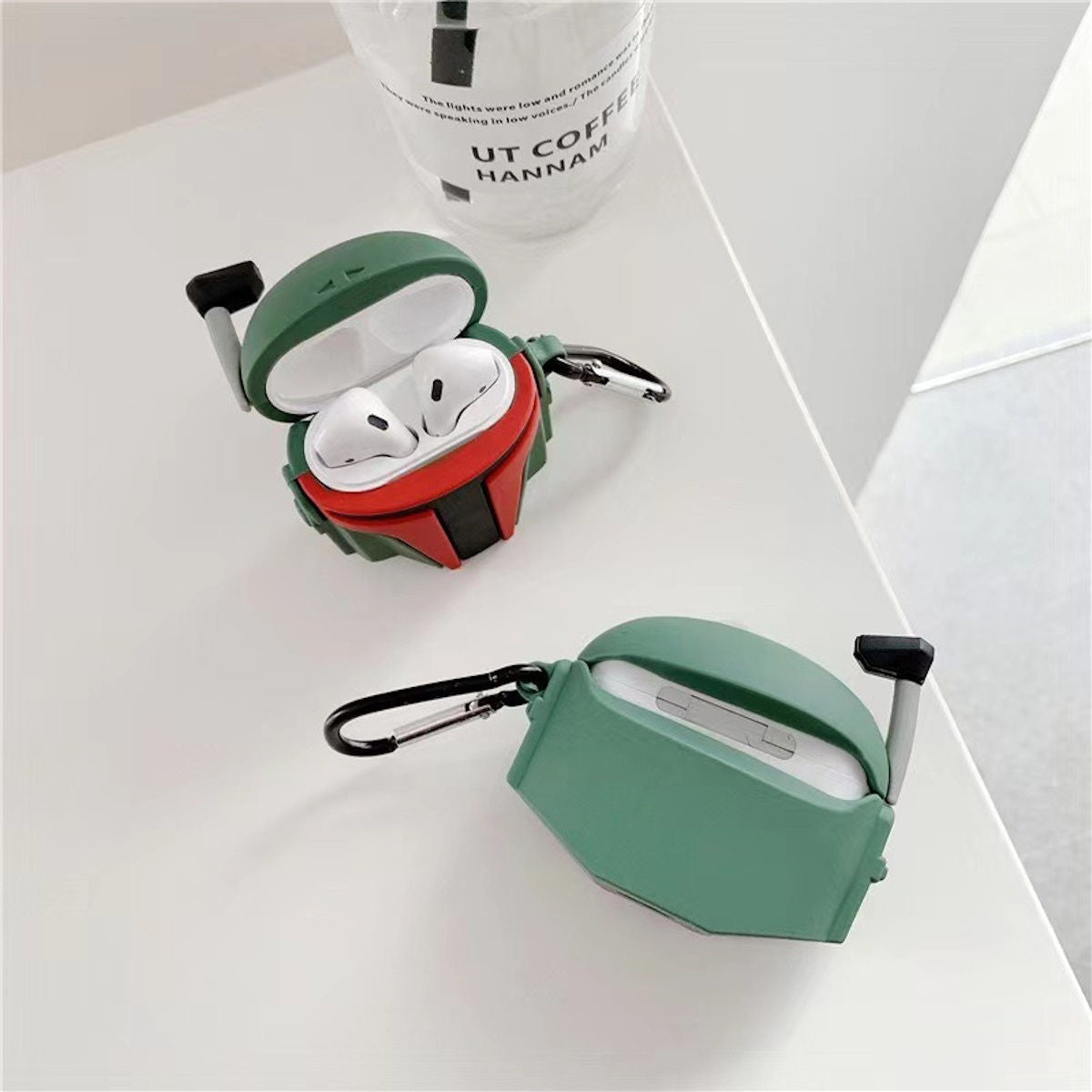 AirPods 4 Star Wars Yoda AirPods Case - ChildAngle