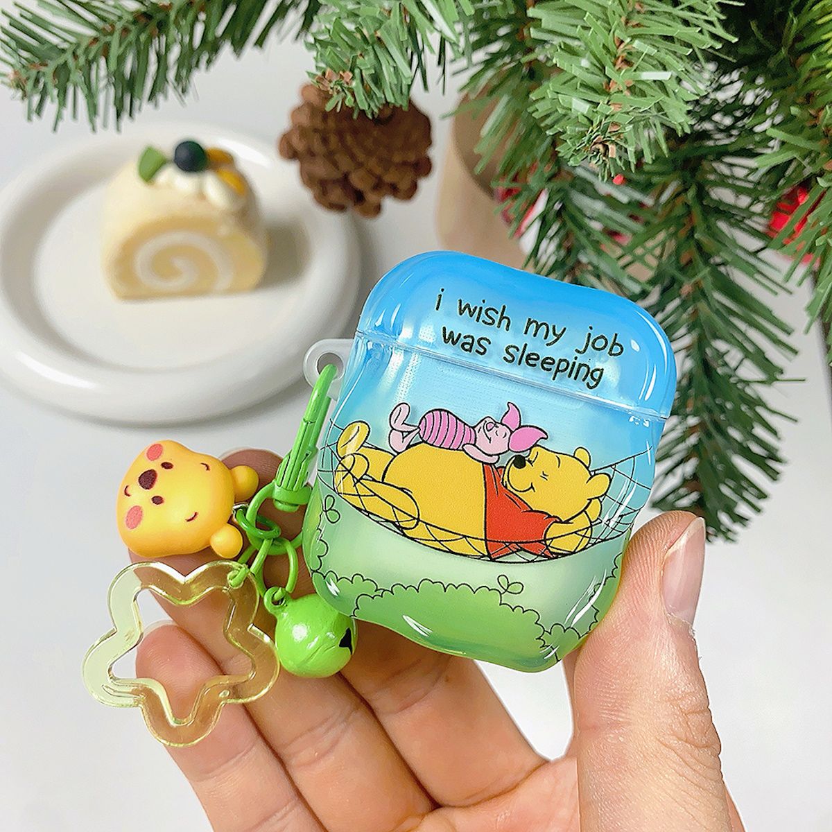 AirPods Pro 3 Winnie the Pooh AirPods Case AirPods 4 - ChildAngle