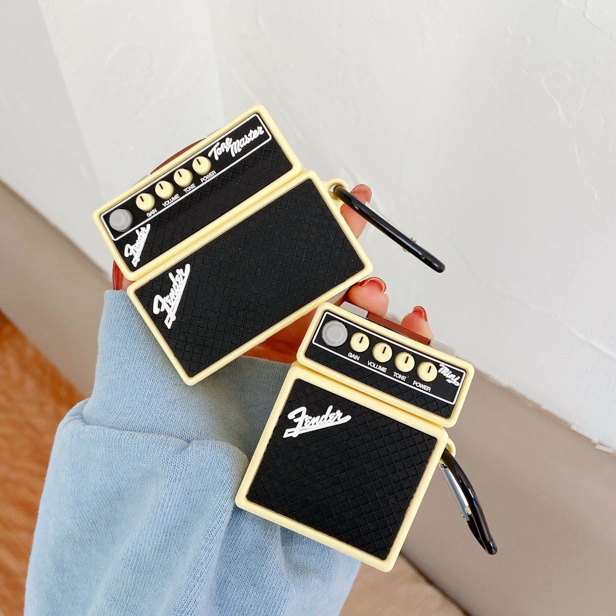 Fender amplifier-shaped AirPods case - ChildAngle Radio Video Game AirPods Case