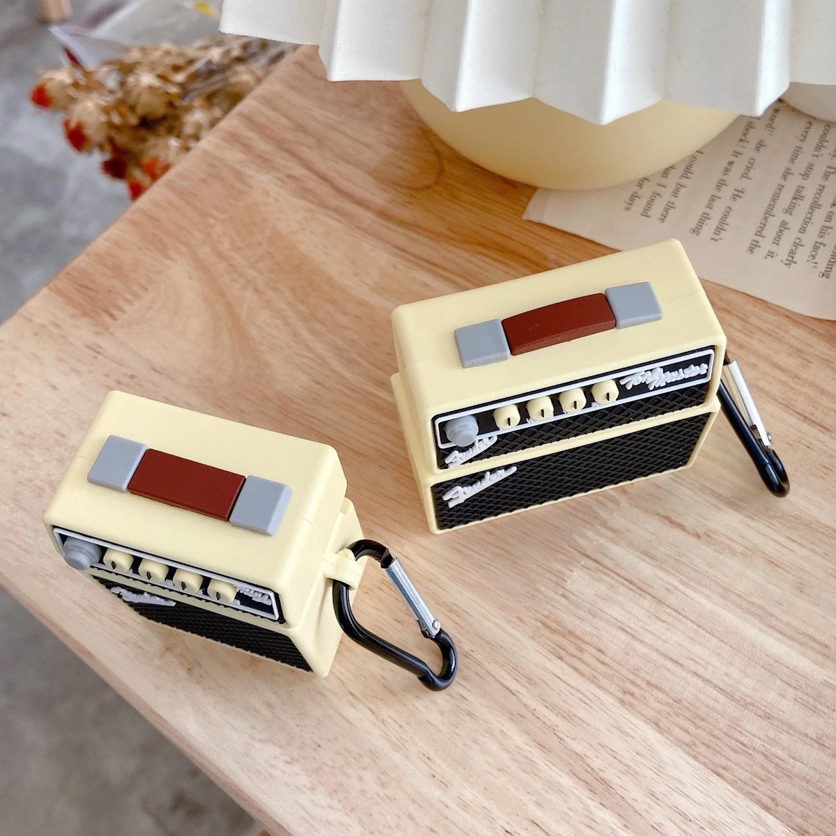 Fender amplifier-shaped AirPods case - ChildAngle Radio Video Game AirPods Case