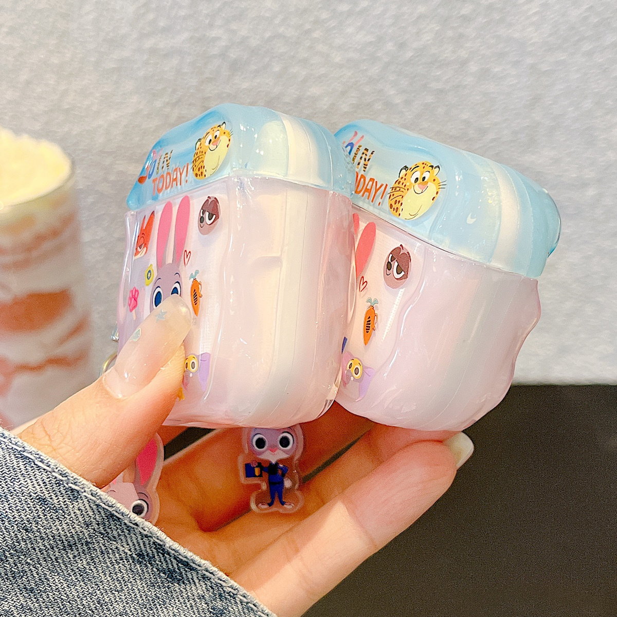 Transparent airpod case with Zootopia Judy Hopps Nick Priscilla - ChildAngle Zootopia AirPods Case