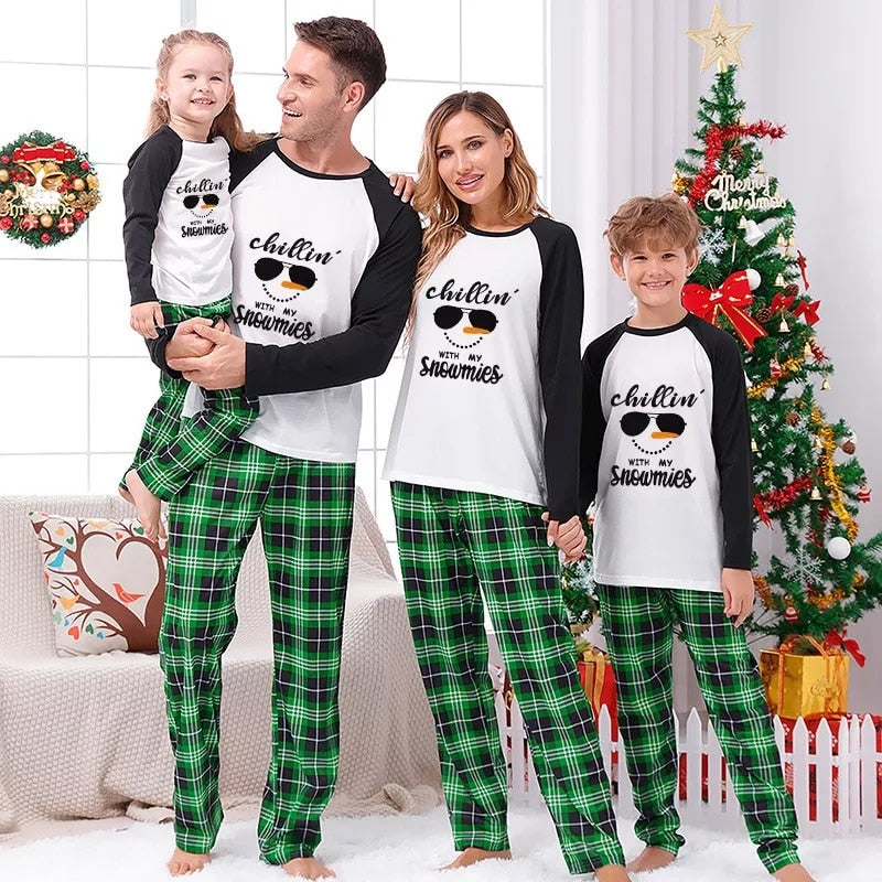 Christmas Family Matching Pajamas Sets Chillin Snowmies Cool Sunglasses Snowman Plaids Pants - ChildAngle